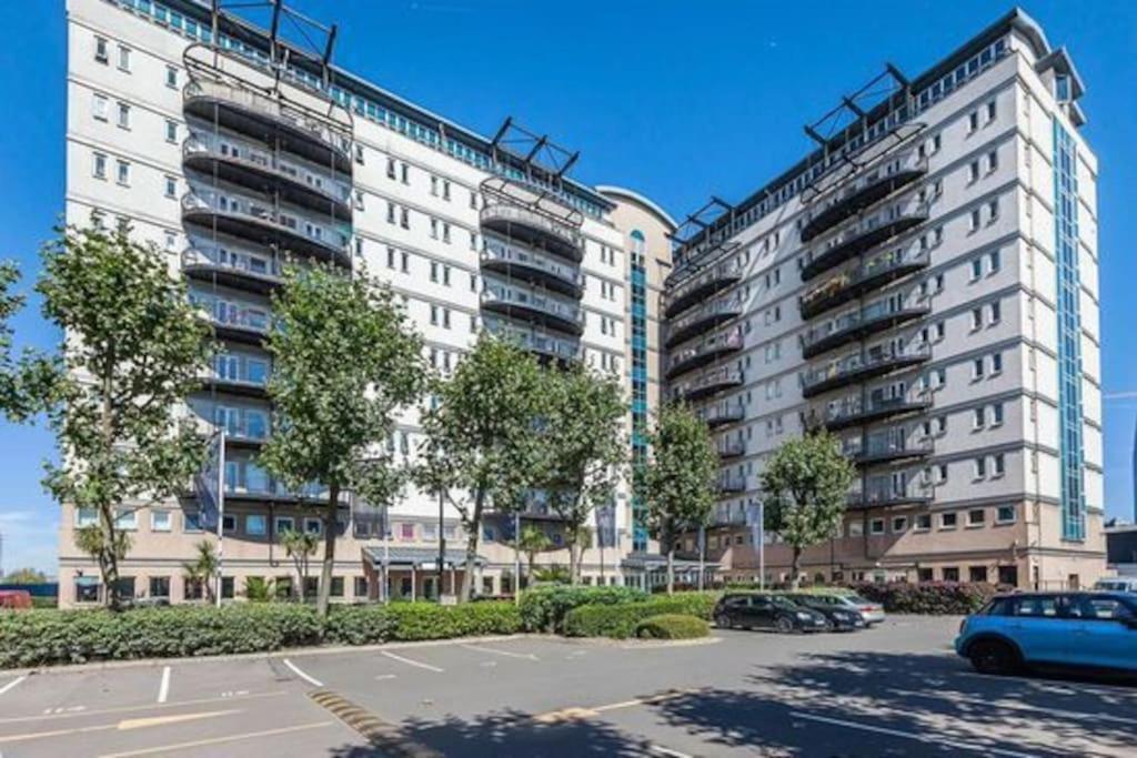 Cozy Flat With Balcony Leilighet London Eksteriør bilde