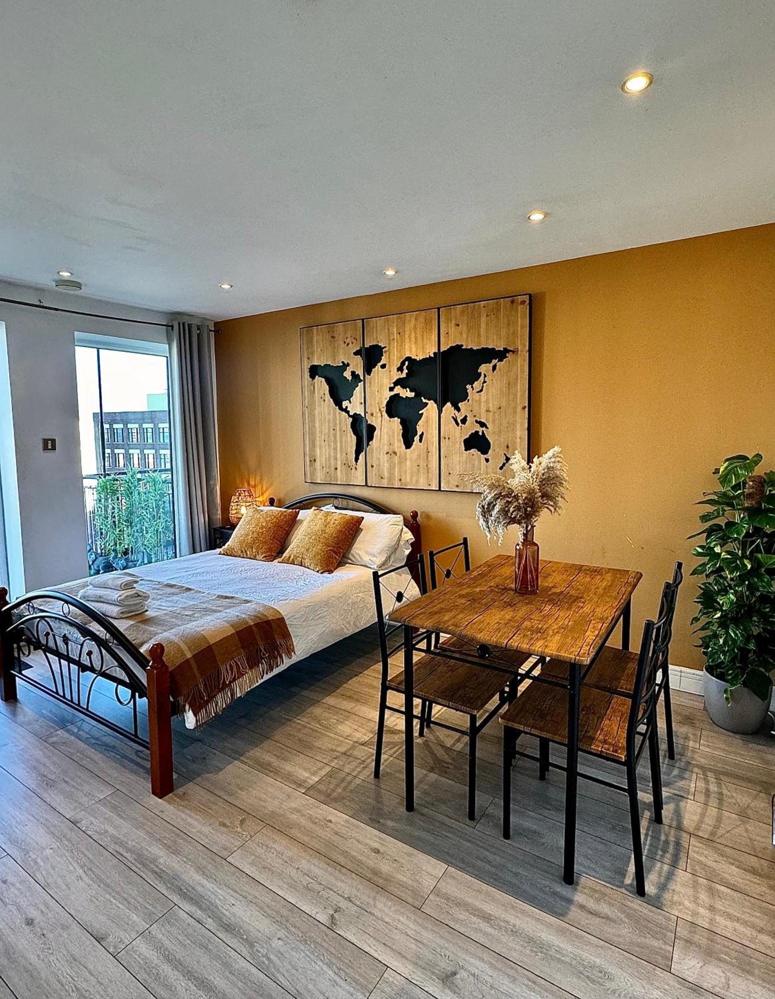 Cozy Flat With Balcony Leilighet London Eksteriør bilde